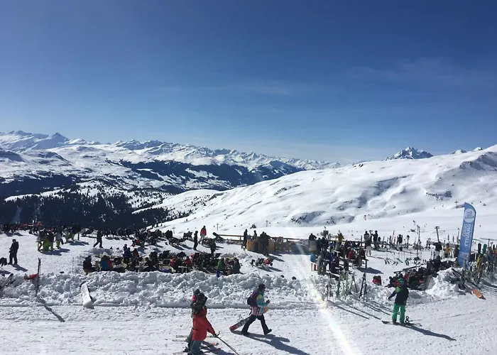 Mit Bergsicht By Interhome